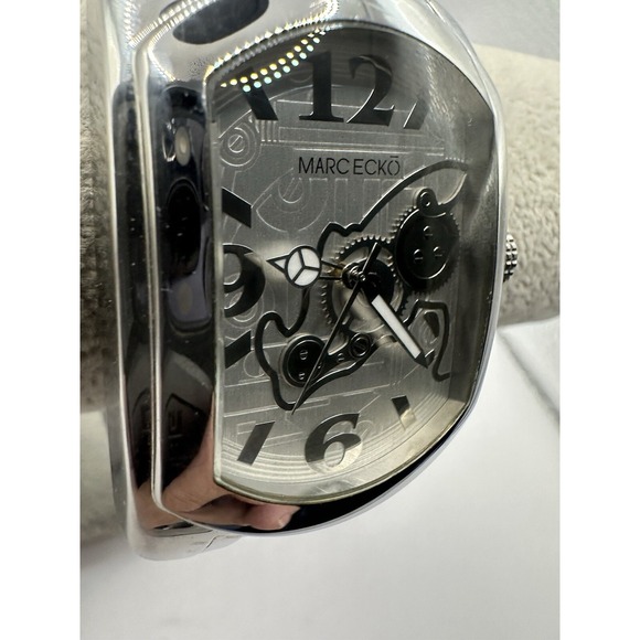 Marc Ecko E11032G1 Mens The Rhino Watch 39MM 8" New Battery Stainless Steel V - Picture 3 of 8